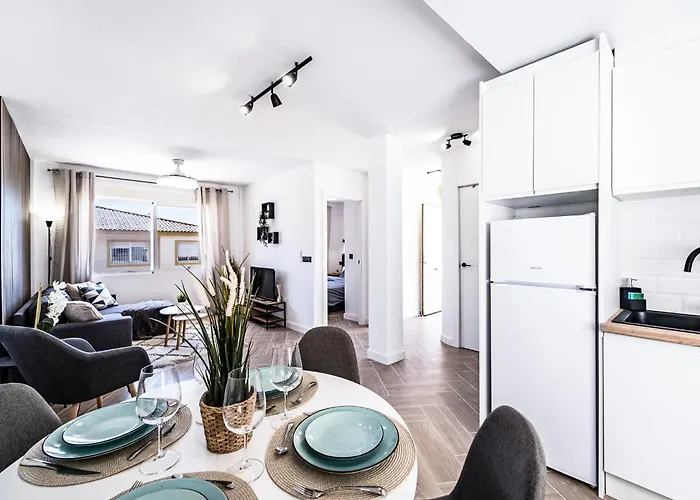 Exclusive Penthouse - Big Balcony & Private Garden