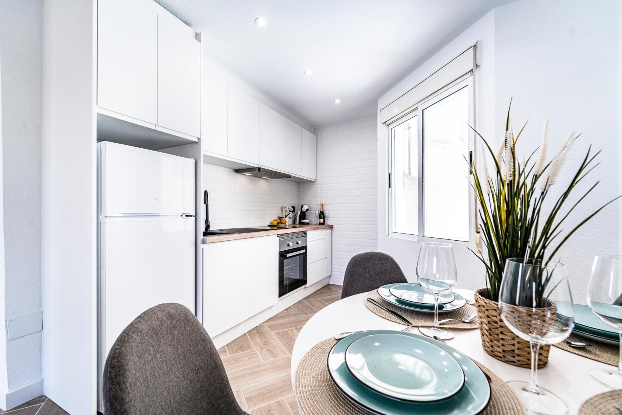 Exclusive Penthouse - Big Balcony & Private Garden *