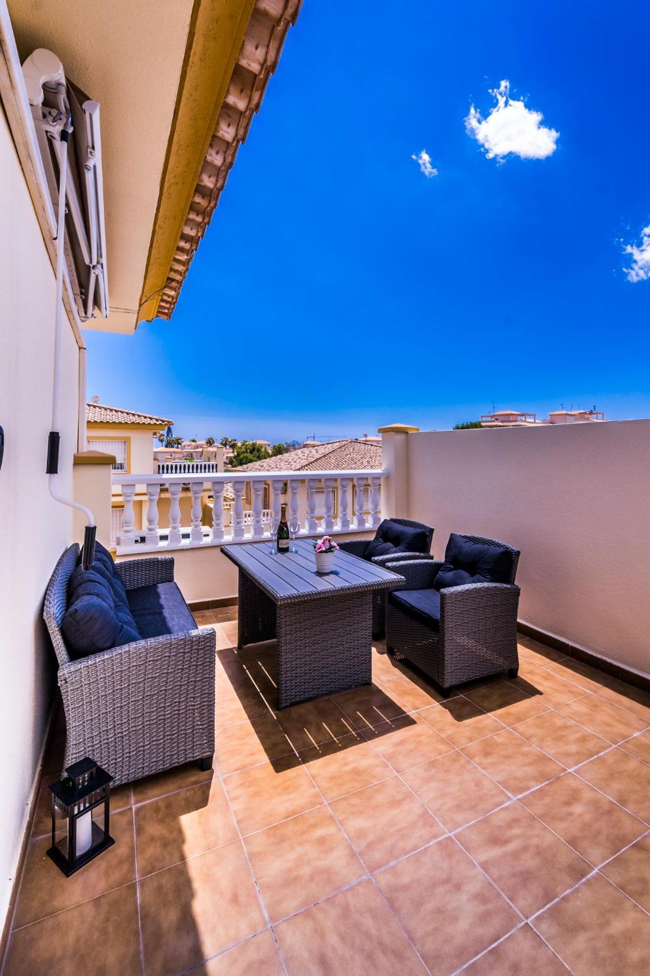 Exclusive Penthouse - Big Balcony & Private Garden * Orihuela